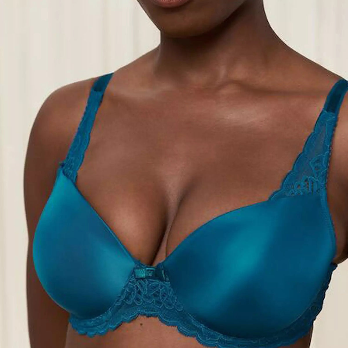 TRIUMPH AMOURETTE SPOTLIGHT WHP - WIRED PADDED BRA – Burgess Department  Store