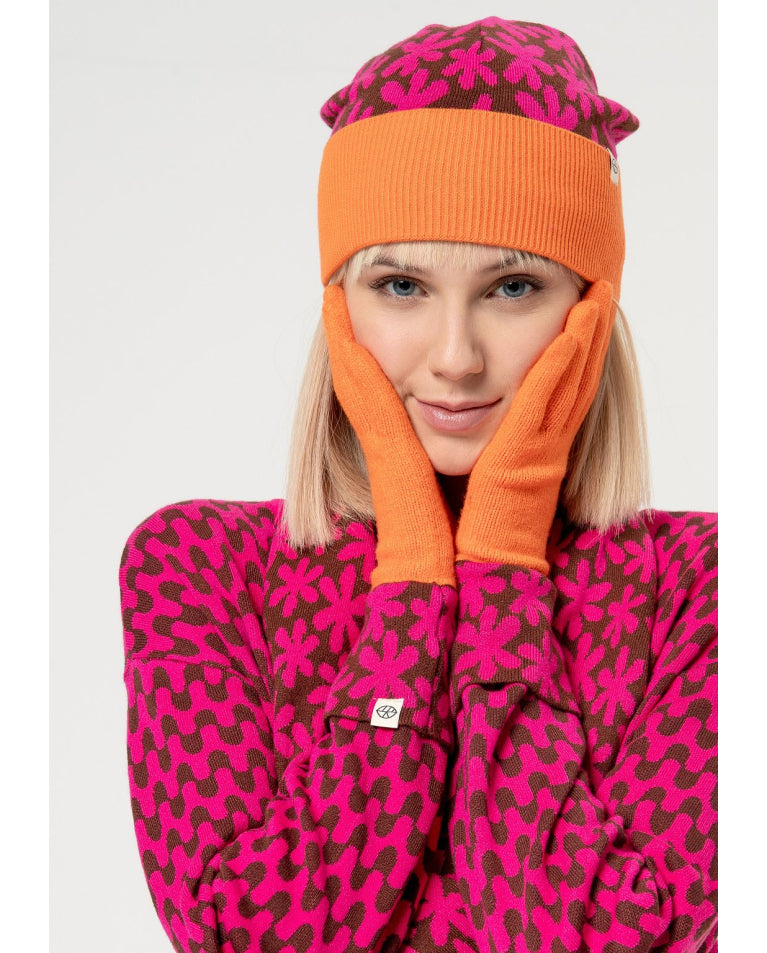 SURKANA <BR>
Combination knitted hat <BR>
Orange <BR>