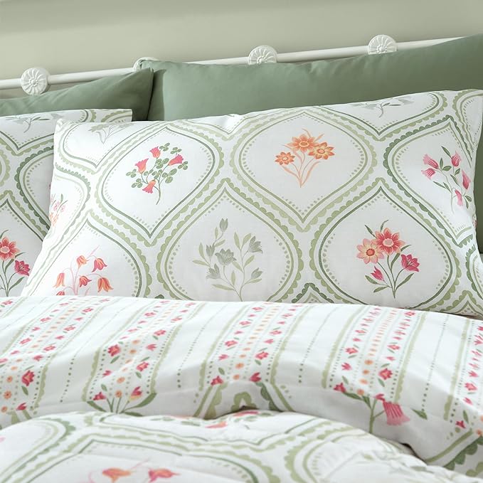 CATHERINE LANSFIELD Cameo Floral Duvet Set Green – Burgess Department Store