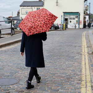 TOTES <BR> 
ECO-BRELLA® Supermini Umbrella <BR>
 Wild Leopard Print <BR>