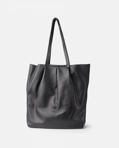 BIBA <BR>
Mia Leather shoulder bag <BR>
Black <BR>