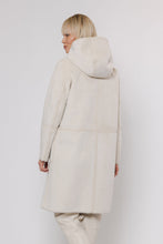 Load image into Gallery viewer, RINO &amp; PELLE &lt;BR&gt;
Ova reversible coat &lt;BR&gt;
Birch &lt;BR&gt;
