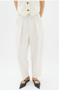 INWEAR<BR>
Zoma Barrell Trousers<BR>
Vanilla<BR>