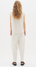 Load image into Gallery viewer, INWEAR&lt;BR&gt;
Zoma Barrell Trousers&lt;BR&gt;
Vanilla&lt;BR&gt;
