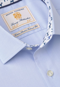 BROOK TAVERNER<BR>
Regular and Tailored Fit Herringbone Cotton Stretch Shirt<BR>
Sky Blue<BR>