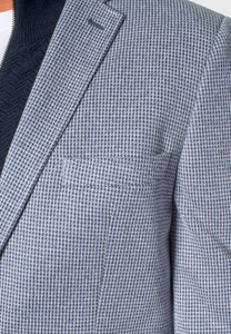 BROOK TAVERNER<BR>
Becker Knitted Puppytooth Jacket<BR>
Sky Blue<BR>