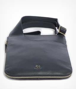 RADLEY LONDON<BR>
Pockets Crossbody Bag<BR>
Navy<BR>