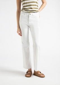 MORE AND MORE<BR>
Wide Denim Jeans<BR>
White<BR>