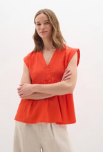 Load image into Gallery viewer, INWEAR&lt;BR&gt;
Ellie Linen V Top Blouse&lt;BR&gt;
Tomato&lt;BR&gt;
