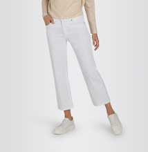 Load image into Gallery viewer, MAC&lt;BR&gt;
Modern Straight Leg Summery Lightweight Denim Culotte&lt;BR&gt;
White&lt;BR&gt;
