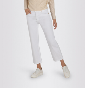 MAC<BR>
Modern Straight Leg Summery Lightweight Denim Culotte<BR>
White<BR>