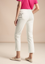 Load image into Gallery viewer, STREET ONE&lt;BR&gt;
Casual Striped Jeans&lt;BR&gt;
White&lt;BR&gt;
