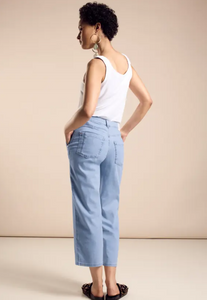 STREET ONE<BR>
7/8 Jeans Culotte Ultra Bleached Wash<BR>
Blue<BR>