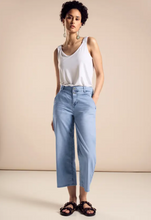 Load image into Gallery viewer, STREET ONE&lt;BR&gt;
7/8 Jeans Culotte Ultra Bleached Wash&lt;BR&gt;
Blue&lt;BR&gt;
