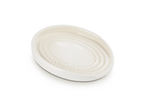 LE CREUSET<BR>
Stoneware Oval Spoon Rest<BR>
Meringue<BR>