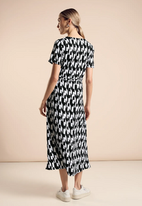 STREET ONE<BR>
Printed Midi Dress<BR>
Black<BR>