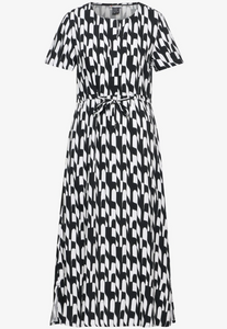 STREET ONE<BR>
Printed Midi Dress<BR>
Black<BR>