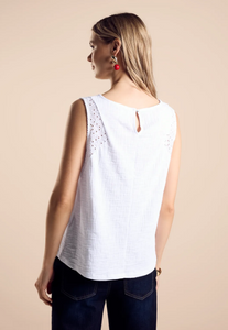 STREET ONE<BR>
Structure Top<BR>
White<BR>