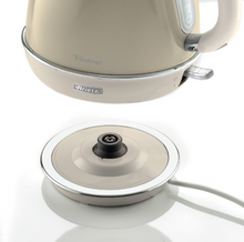 Load image into Gallery viewer, BLUESTEM GROUP&lt;BR&gt;
Ariete Vintage 1.7L Kettle&lt;BR&gt;
Cream&lt;BR&gt;
