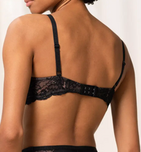 Load image into Gallery viewer, TRIUMPH&lt;BR&gt;
Amourette Charm Bralette&lt;BR&gt;
White, Black&lt;BR&gt;
