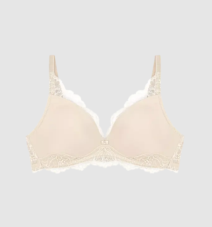 TRIUMPH<BR>
Amourette Charm Bralette<BR>
White, Black<BR>