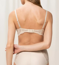 Load image into Gallery viewer, TRIUMPH&lt;BR&gt;
Amourette Charm Bralette&lt;BR&gt;
White, Black&lt;BR&gt;
