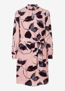 MORE AND MORE<BR>
Autumn Leaf Print Dress<BR>
Print<BR>