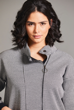 Load image into Gallery viewer, PERUZZI&lt;BR&gt;
Herringbone Zip Jacket&lt;BR&gt;
Black/Ecru&lt;BR&gt;
