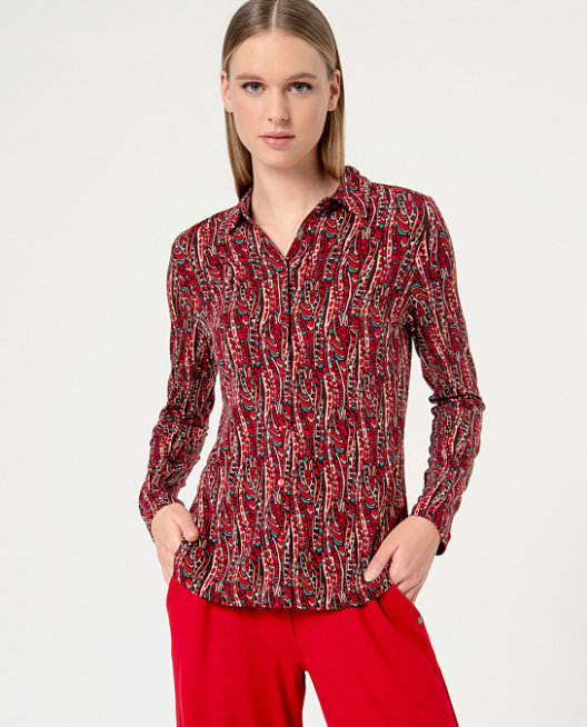 SURKANA<BR>
Printed Long Sleeve Fitted Shirt<BR>
Maroon<BR>