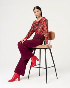 SURKANA<BR>
High Waist Straight Cropped Trousers<BR>
Maroon/Purple<BR>