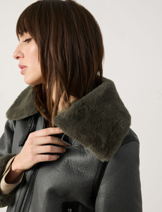 TAIFUN<BR>
Outer Jacket<BR>
Sage<BR>