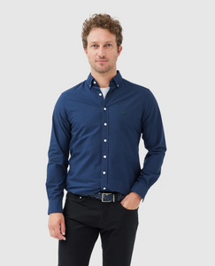 RODD & GUNN<BR>
Oxford Long Sleeved Shirt<BR>
Navy/Blue<BR>