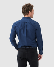 Load image into Gallery viewer, RODD &amp; GUNN&lt;BR&gt;
Oxford Long Sleeved Shirt&lt;BR&gt;
Navy/Blue&lt;BR&gt;
