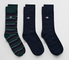 Load image into Gallery viewer, GANT&lt;BR&gt;
3 Pack Shield Stripe Socks&lt;BR&gt;
