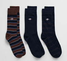 Load image into Gallery viewer, GANT&lt;BR&gt;
3 Pack Shield Stripe Socks&lt;BR&gt;
