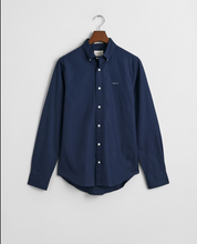 Load image into Gallery viewer, GANT&lt;BR&gt;
SlimFit PinPoint Oxford Shirt&lt;BR&gt;
Navy/black&lt;BR&gt;
