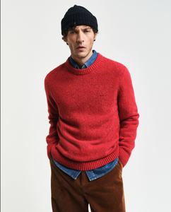 GANT<BR>
Nepps Wool Crew Neck Knit Jumper<BR>
Red, Navy<BR>