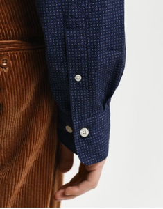 GANT<BR>
Slim Micro Print Shirt<BR>
Navy<BR>