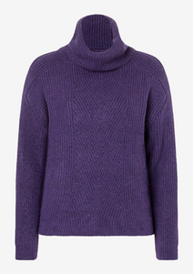 MORE AND MORE<BR>
Turtle Neck Knit Jumper<BR>
Purple<BR>