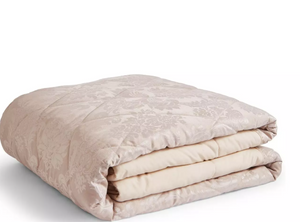 CATHERINE LANSFIELD<BR>
Damask Jacquard Bed Spread<BR>
Champagn<BR>