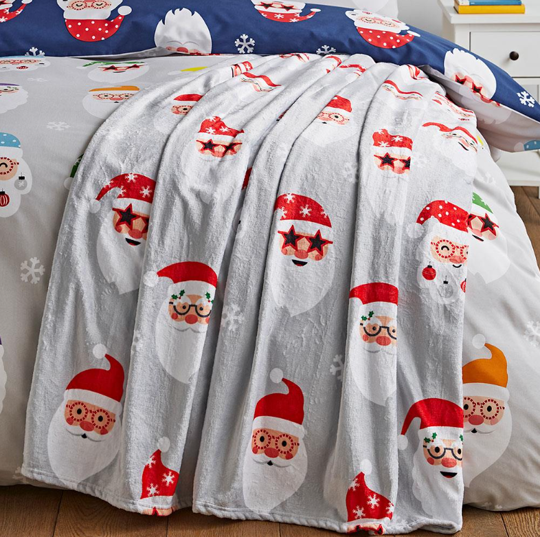 CATHERINE LANSFIELD<BR>
Christmas Santa Spec-Tancula Throw<BR>