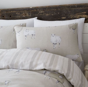 CATHERINE LANSFIELD<BR>
Brush Sheep Quilted Duvet Set<BR>
Natural<BR>