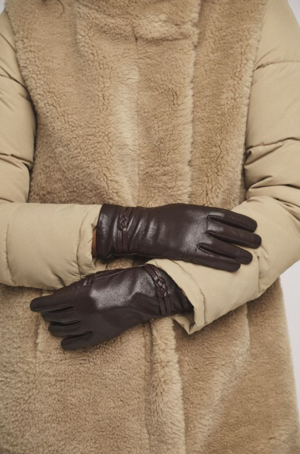 RINO AND PELLE<BR>
Junai Braided Leather Gloves<BR>
Black, Brown<BR>