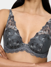 Load image into Gallery viewer, TRIUMPH&lt;BR&gt;
Sensual Spotlight Wired Padded Bra&lt;BR&gt;
Grey&lt;BR&gt;
