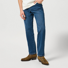 Load image into Gallery viewer, WRANGLER&lt;BR&gt;
Texas Jeans&lt;BR&gt;
Misty Blue&lt;BR&gt;
