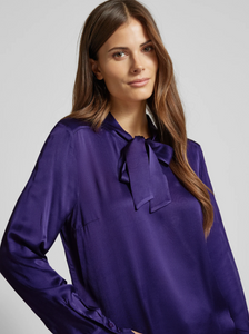 MORE AND MORE<BR>
PussyBow Blouse<BR>
Purple<BR>