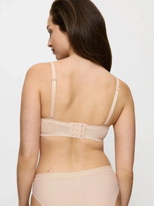 TRIUMPH<BR>
Beauty-Full Essential Wireless Bra<BR>
Skin<BR>