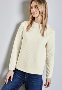 STREET ONE<BR>
Structured Turtle Neck<BR>
Cream<BR>