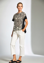 Load image into Gallery viewer, PERUZZI&lt;BR&gt;
Abstract Print Punch Hole Top&lt;BR&gt;
Black/Sand&lt;BR&gt;
