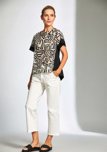 PERUZZI<BR>
Abstract Print Punch Hole Top<BR>
Black/Sand<BR>